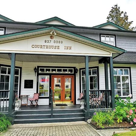 Courthouse Inn Revelstoke Exteriör bild