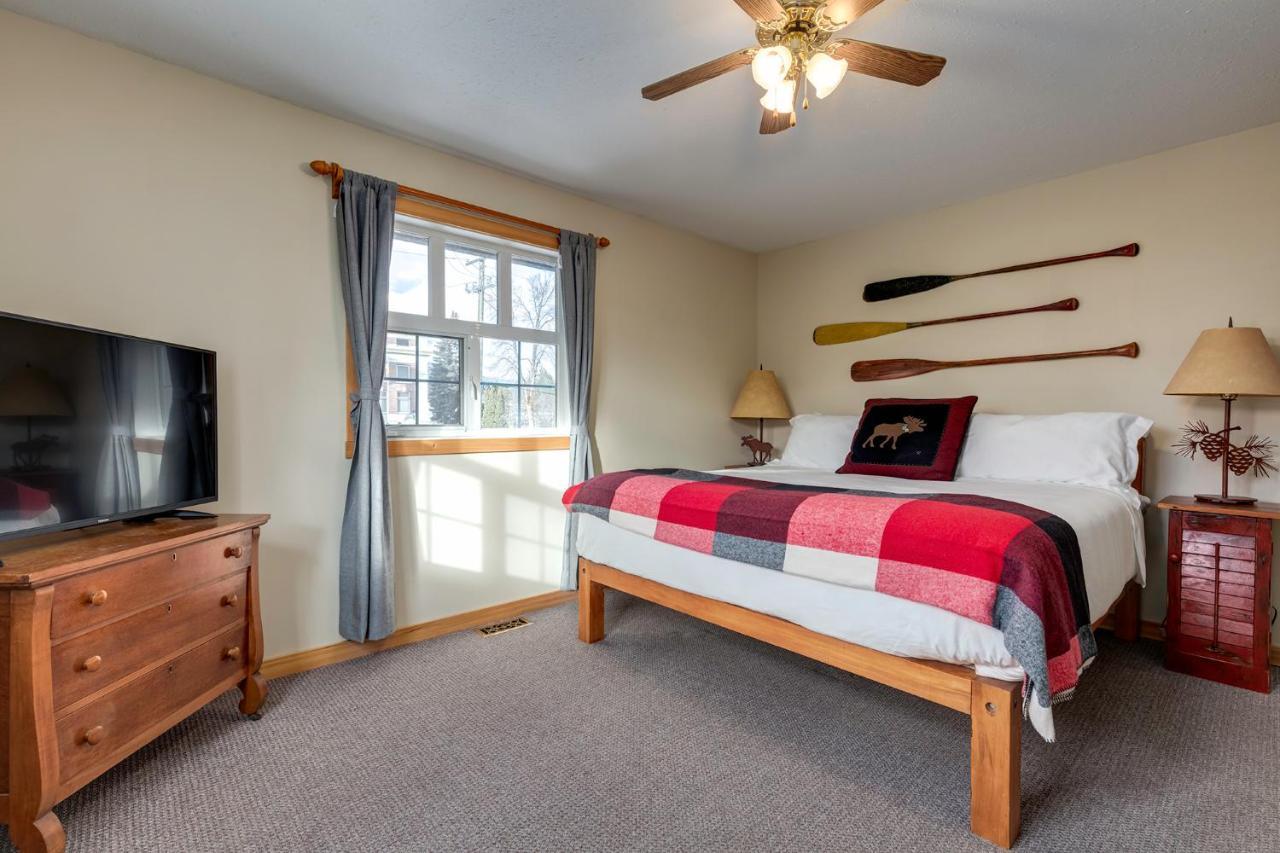Courthouse Inn Revelstoke Exteriör bild